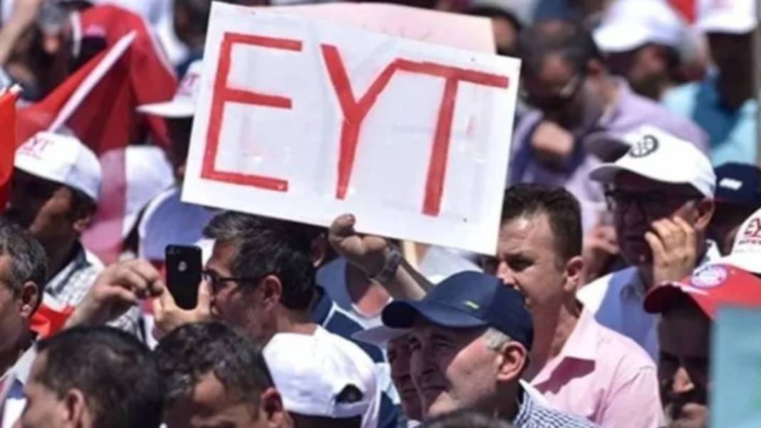 42 yaşında emeklilik geliyor! 2023'e girerken milyonlarca kişiye iyi haber: EYT tartışmalarının ardından flaş düzenleme 1